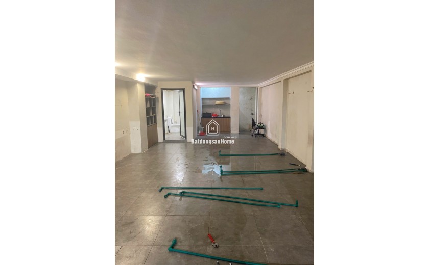 Cho thuê LÀ BIA, SPA, KD SẠCH MBKD Phố Trung Kính, Cầu Giấy 4 tầng, 140m2, 62 Triệu